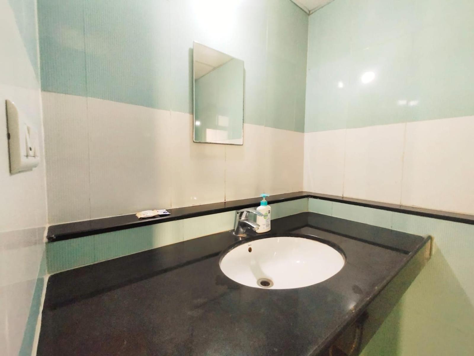 הינג'וואדי Private Rooms In Blue Ridge מראה חיצוני תמונה
