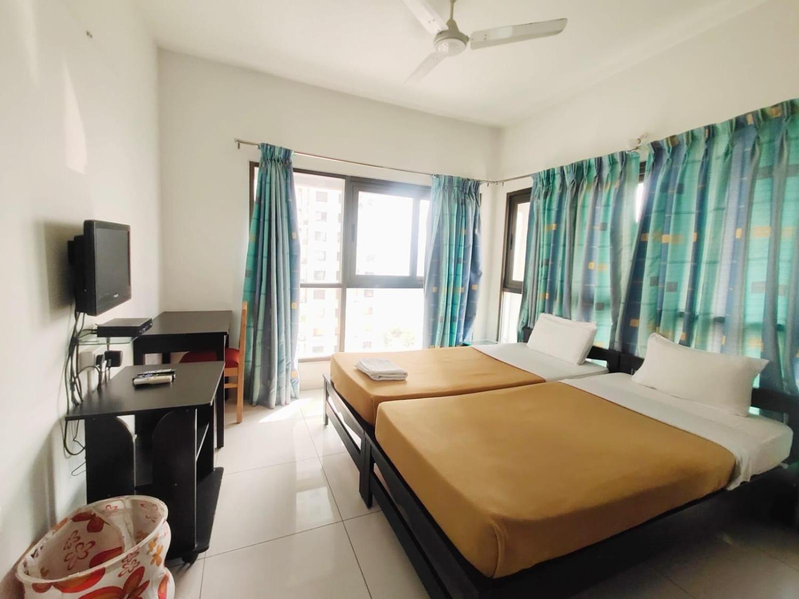 הינג'וואדי Private Rooms In Blue Ridge מראה חיצוני תמונה
