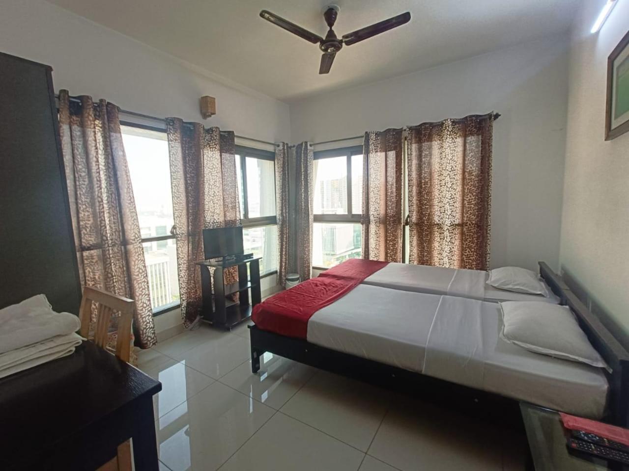הינג'וואדי Private Rooms In Blue Ridge מראה חיצוני תמונה